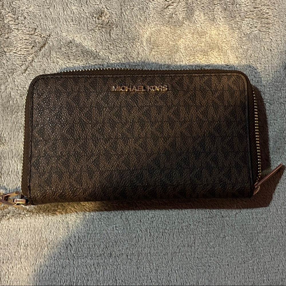Michael Kors Dark Brown Zip Wallet